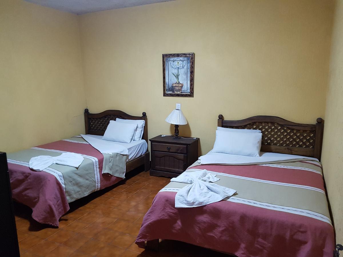 Hotel Nuevo Cupatitzio Uruapan  ภายนอก รูปภาพ