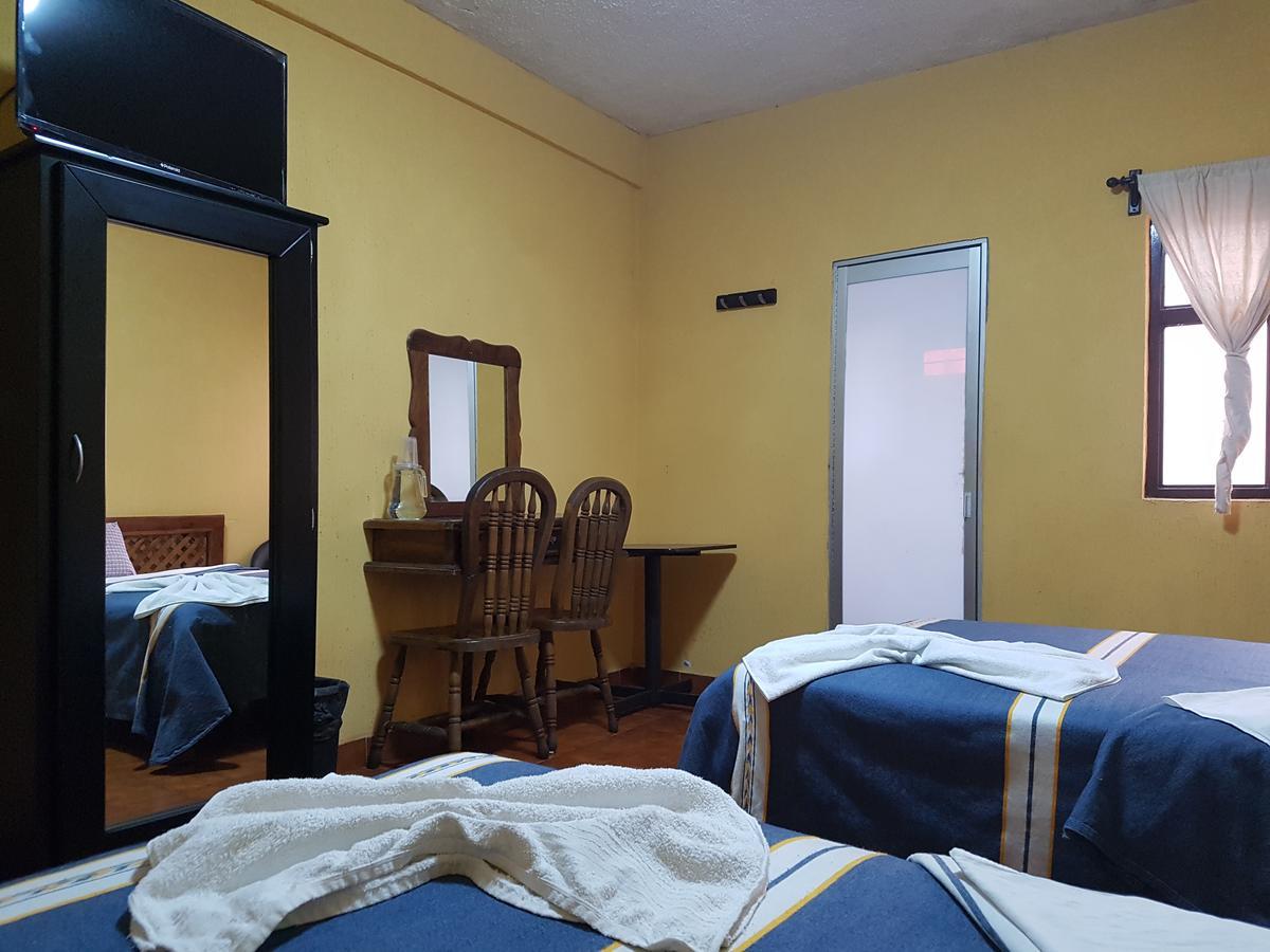 Hotel Nuevo Cupatitzio Uruapan  ภายนอก รูปภาพ