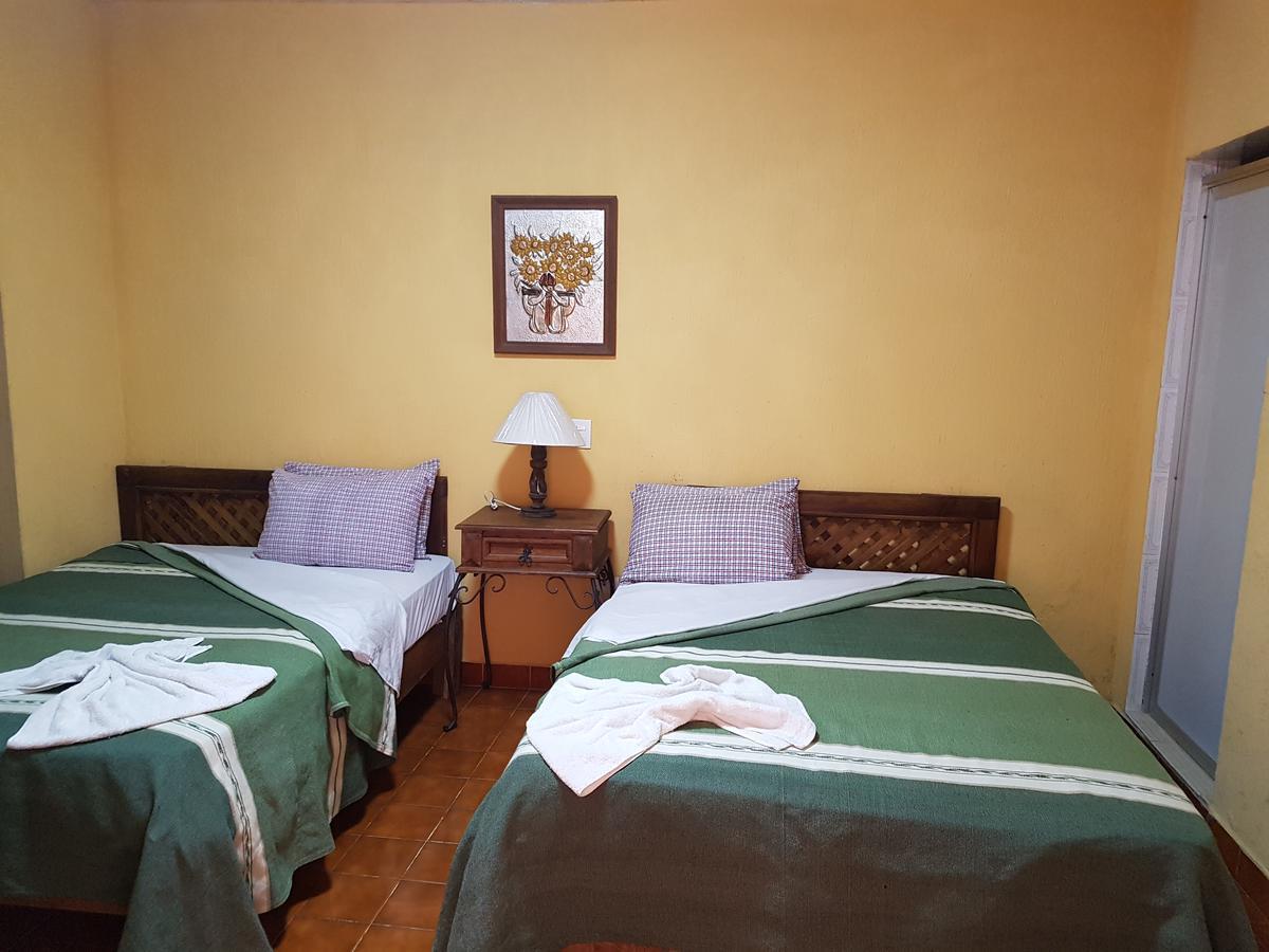 Hotel Nuevo Cupatitzio Uruapan  ภายนอก รูปภาพ