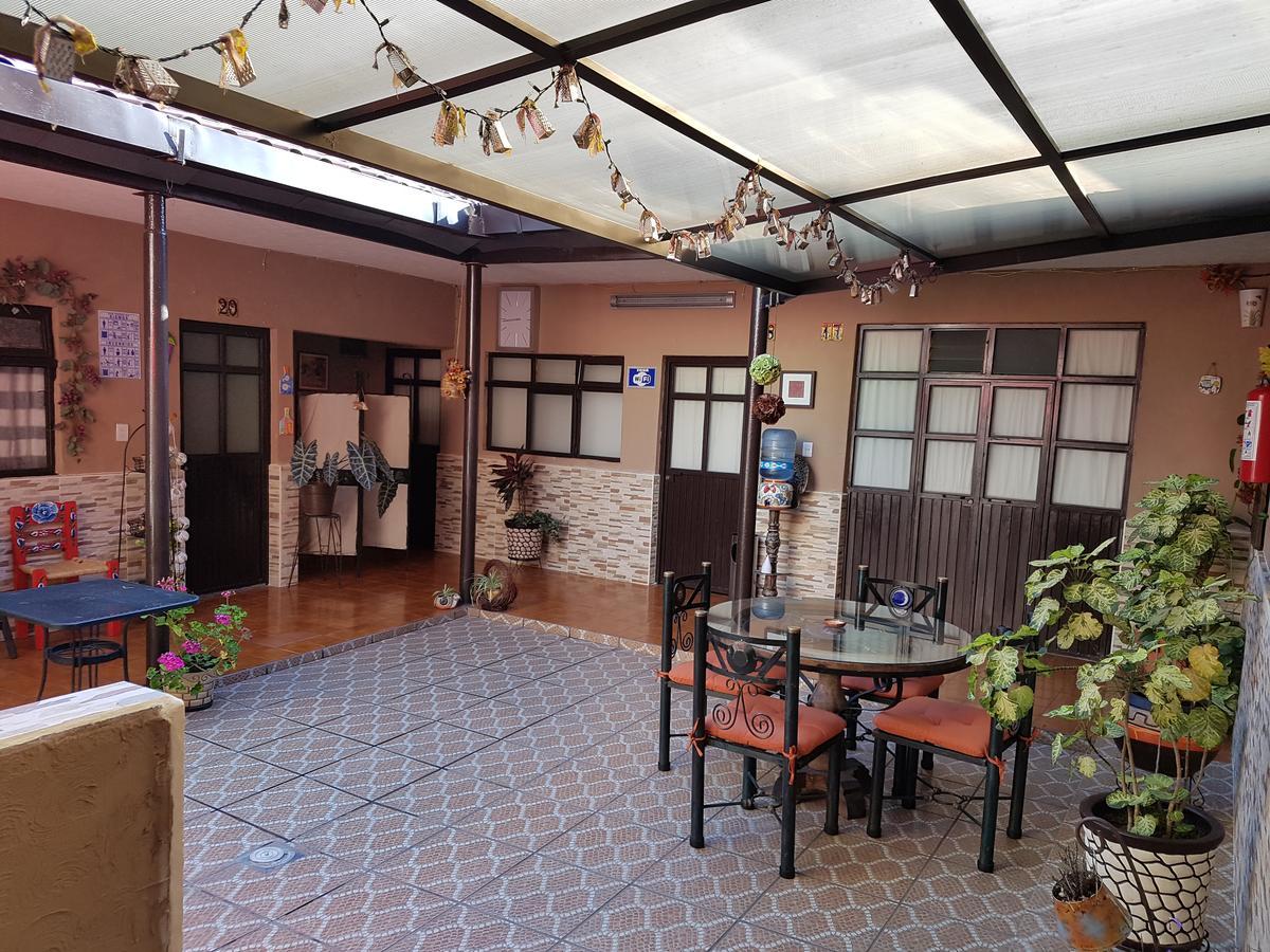 Hotel Nuevo Cupatitzio Uruapan  ภายนอก รูปภาพ