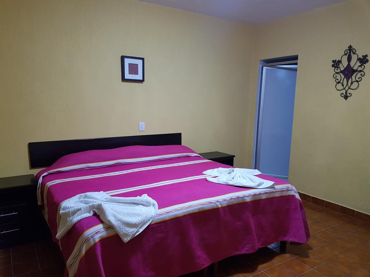 Hotel Nuevo Cupatitzio Uruapan  ภายนอก รูปภาพ